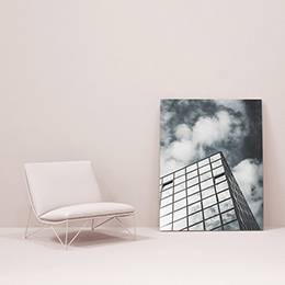 Gerahmtes Poster - Bürogebäude in den Wolken