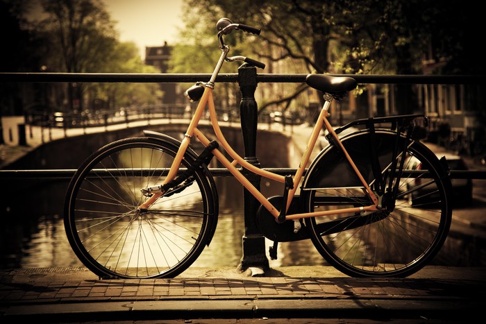 Fototapete Amsterdam. Romantische Kanalbrücke, Fahrrad • Pixers ... Fototapete Amsterdam. Romantische Kanalbrücke, Fahrrad • Pixers ...